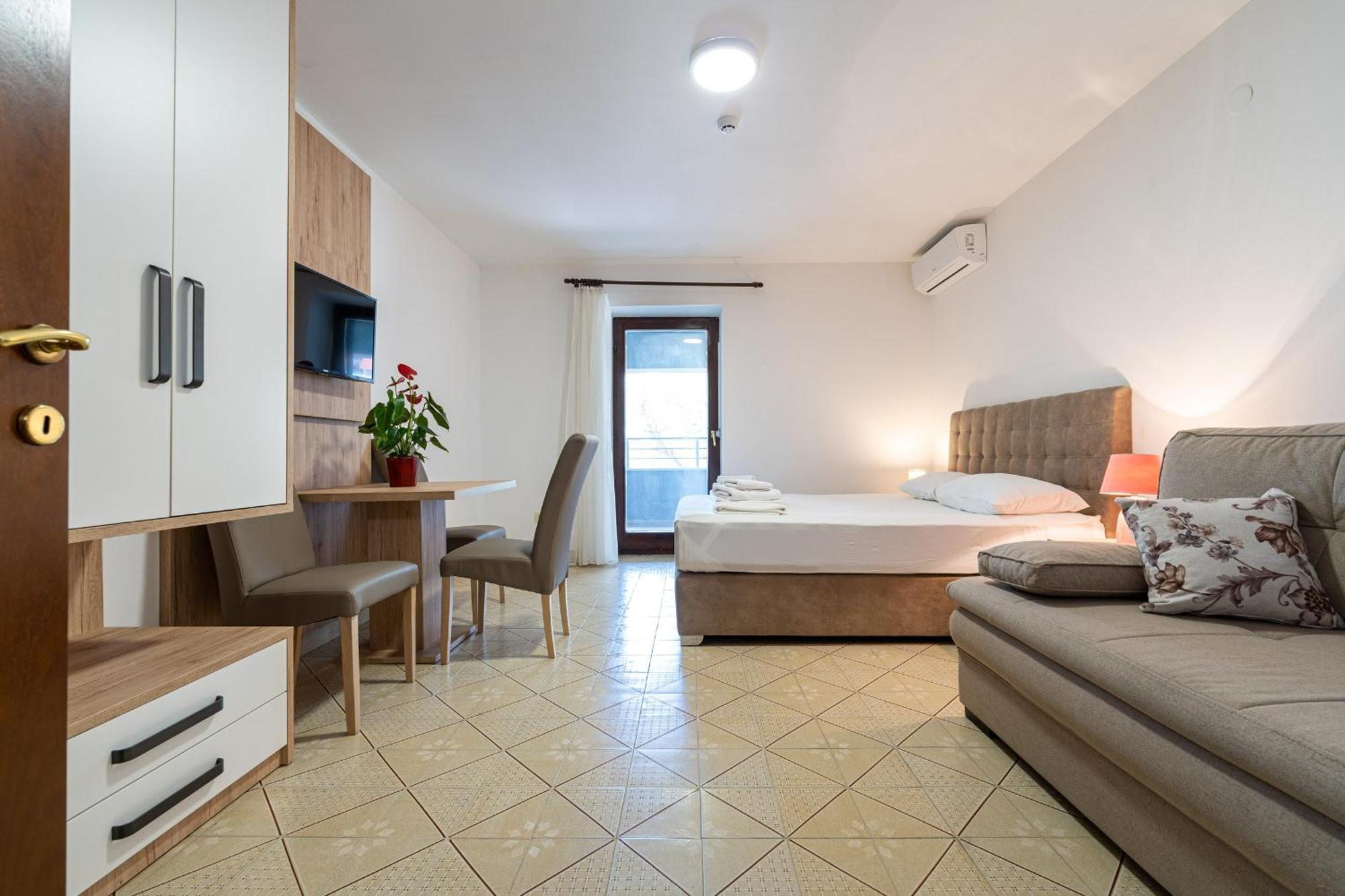 Studio Apartments Marea 2 Budva Zimmer foto