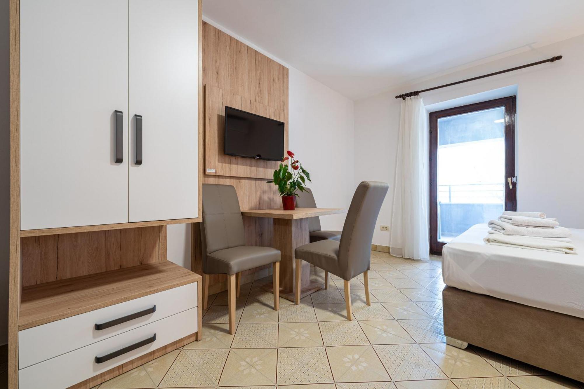 Studio Apartments Marea 2 Budva Zimmer foto